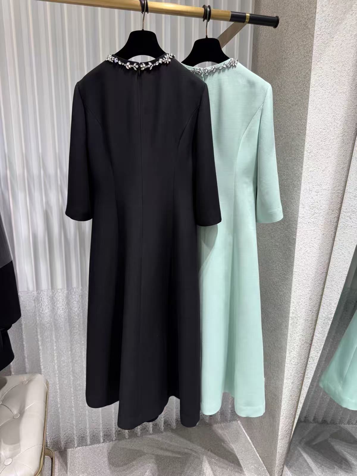 Premium Silk Wool Mint Green W - Midi Dress 评论和价格